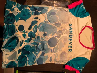 Ropa deportiva Sandever y Maniacs talla s