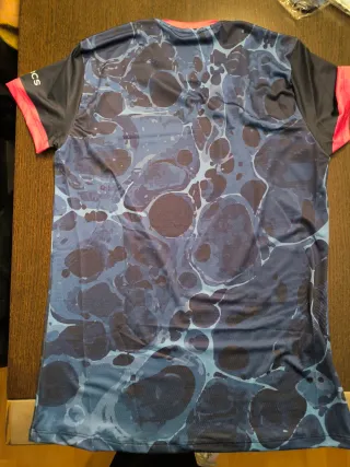 Ropa deportiva Sandever y Maniacs talla s