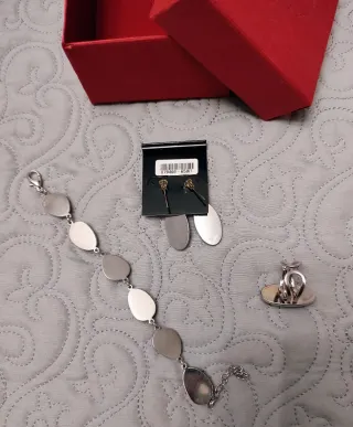 PULSERA, PENDIENTES Y ANILLO DE BIJOU BRIGITTE