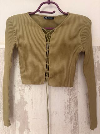 Top Zara manga larga con cordones