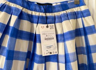 Falda Zara cuadros azul y blanco