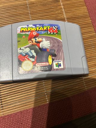 Pacchetto Game Boy Pocket e N64 con giochi