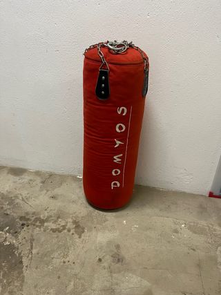 Saco de boxeo Domyos rojo