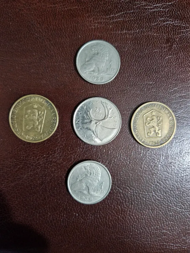 Lote 5 de monedas antiguas varios países