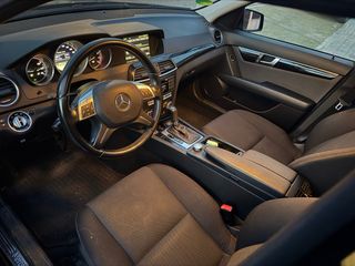Mercedes-Benz Clase C 2011