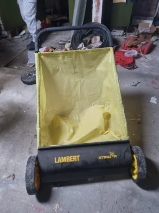 Barredora de césped Lambert