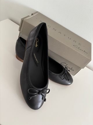 Bailarinas negras piel Clarks nuevas