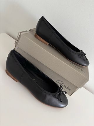 Bailarinas negras piel Clarks nuevas
