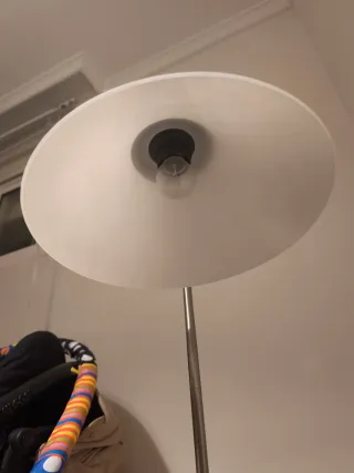 Lámpara de pie moderna