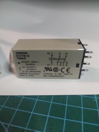 Temporizador Sólido Omron 1