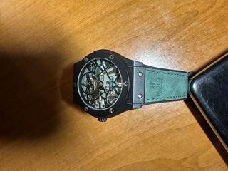 Reloj Hublot Negro y Verde Esqueleto