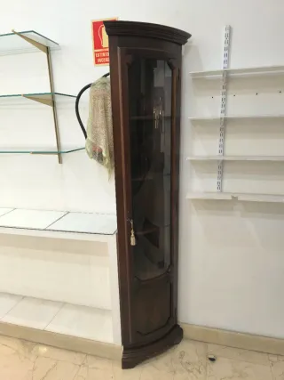 Mueble esquinero de Nogal