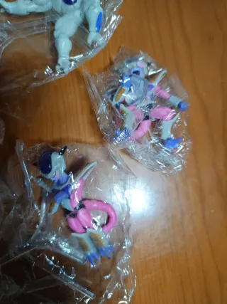 Lote 8 Figuras Freezer Dragon Ball