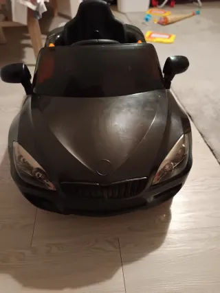 Coche eléctrico infantil