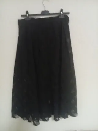 Faldas negras con tul estilo vals.precio los dos