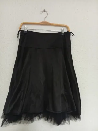 Faldas negras con tul estilo vals.precio los dos