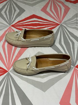 Zapatos Beige  Marca: Therapie Natural Confort