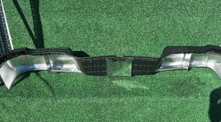 Paragolpes trasero toyota 385702 521520k090 hilux