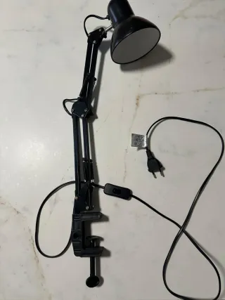 Lámpara de pinza negra
