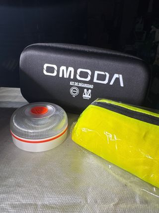 Baliza V16 y Chaleco Kit Seguridad