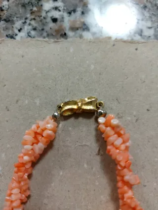 Coppia collane corallo e perle dorate