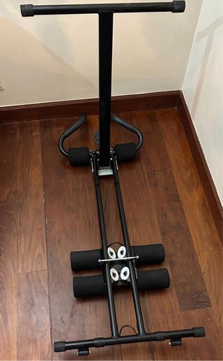 Maquina de gimnasio abdomina