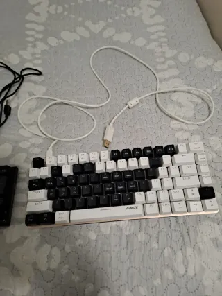 Teclado AJAZZ Negro/Blanco