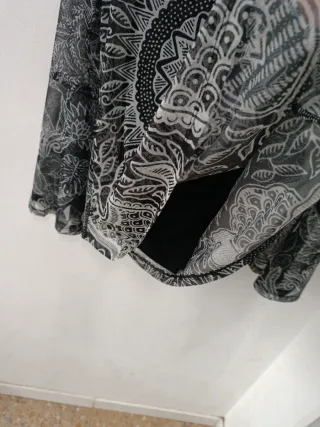 Blusa Desigual Estampada Manga Larga