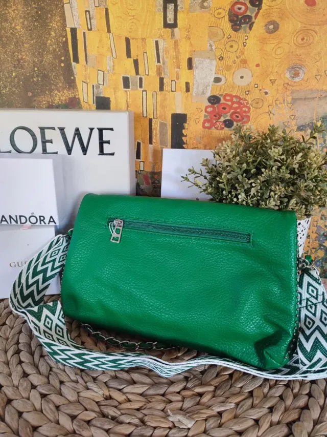 Bolso Verde de Z&V.
