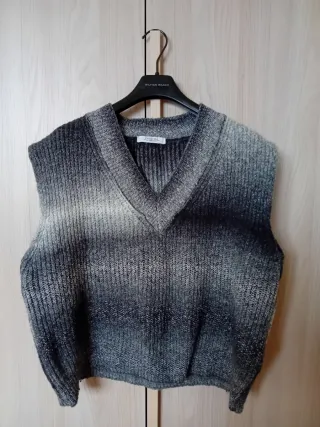 Gilet con sfumature grigio nero