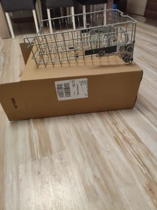 Cesta superior lavavajillas Bosch 45cm, nuevo