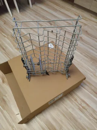 Cesta superior lavavajillas Bosch 45cm, nuevo