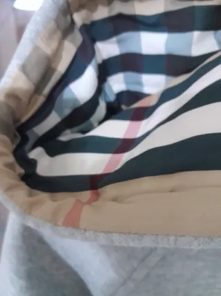 Felpa con cappuccio grigia