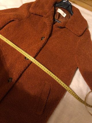 Abrigo pelo rizo marrón/naranja