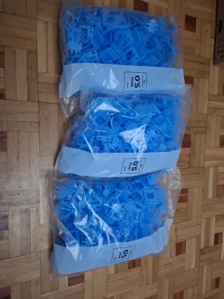 Sistema Nivelación Azulejos 0.5mm - 3 Bolsas 250un