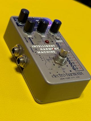 Electro-Harmonix Intelligent Harmony Machine