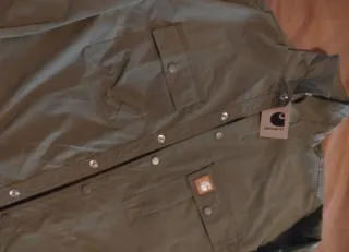 Chaqueta Carhartt verde oliva