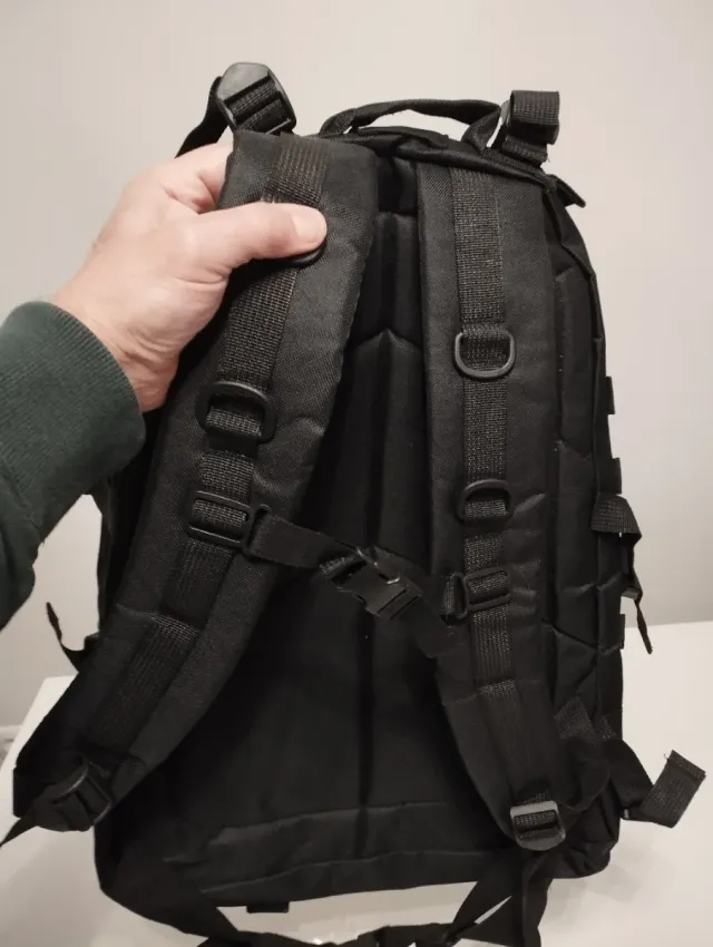 Mochila Táctica Multiusos Negra