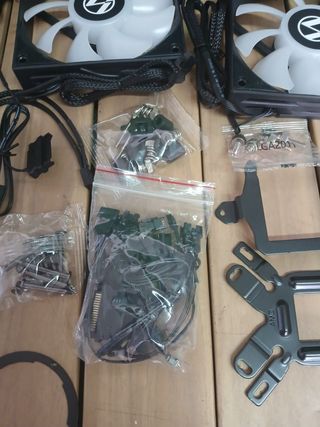 Lian Li Galahad 240 ARGB Negro Kit Refrigeración