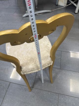 Silla Vintage Dorada con Tapicería Beige