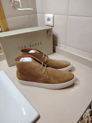 Zapatillas DC Piel Blancas Talla 46. Y Ted Baker