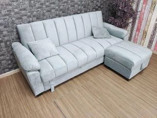 HERMOSO SOFÁ DE TRES PLAZAS, CON ALMACENAJE