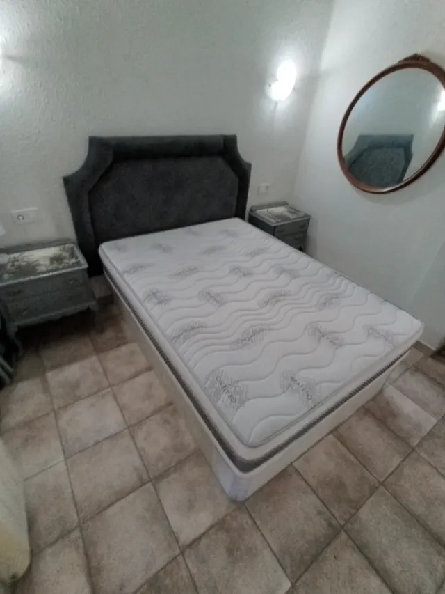 Canapés,colchones,somieres,base, cabezales,mesitas