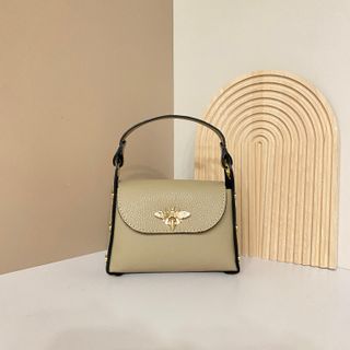 Mini bolso de cuero mujer con abeja dorada 0602