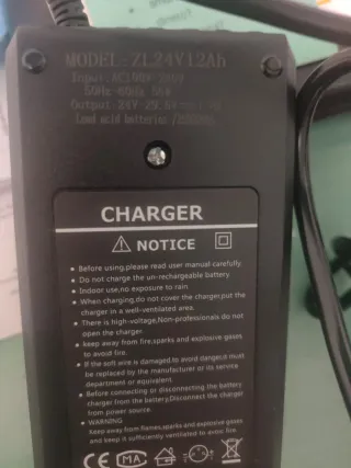 Silla de ruedas eléctrica motorizada