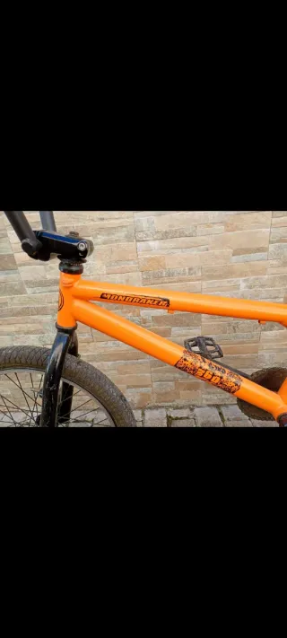 Bicicleta BMX Naranja