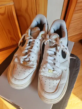 Nike Air Force 1