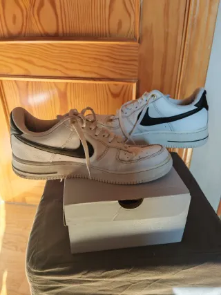 Nike Air Force 1