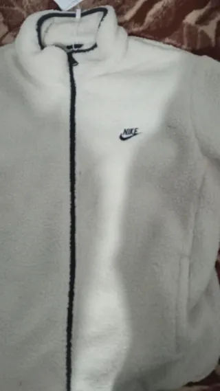 Giacchetta Nike bianca e nera