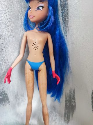 Bambola Winx con capelli blu